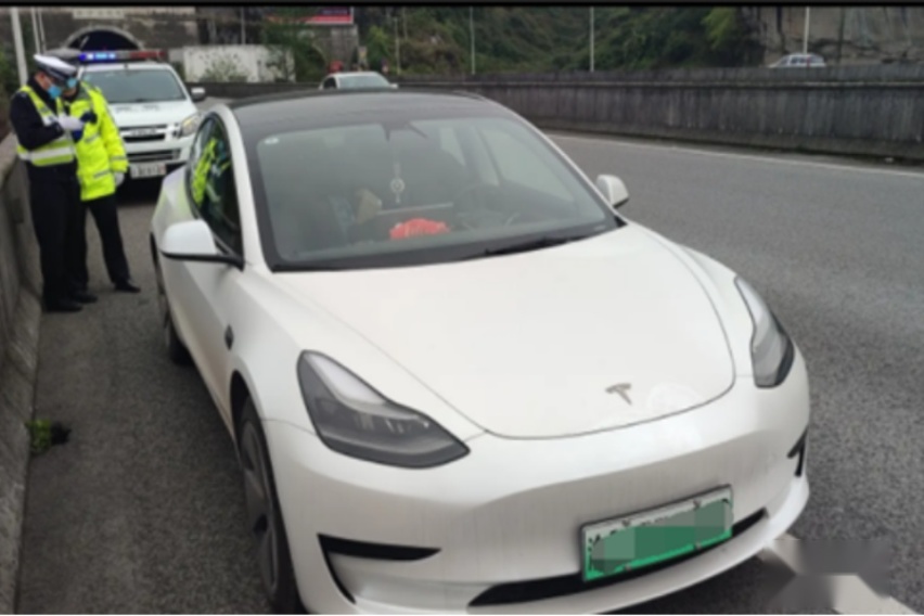 又现高速失速 又是特斯拉惹祸 Model 3再次深踩电门无果