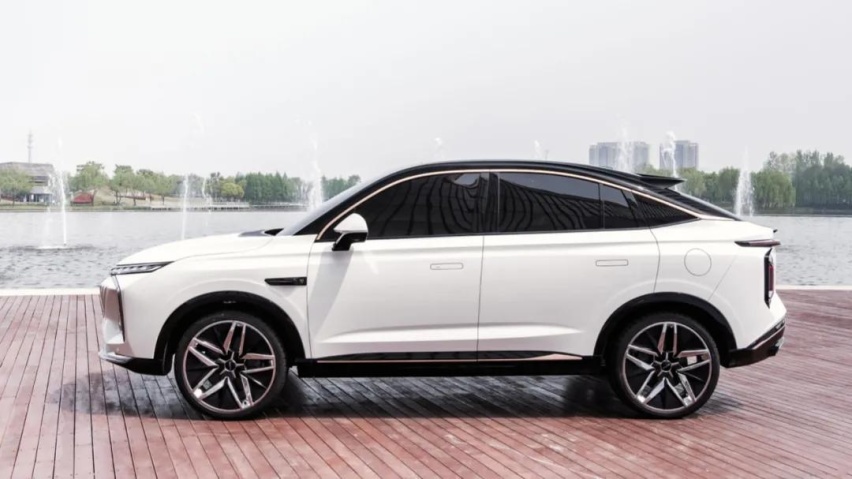 荣威设计风格再进化，全新跨界SUV“鲸”车展首发