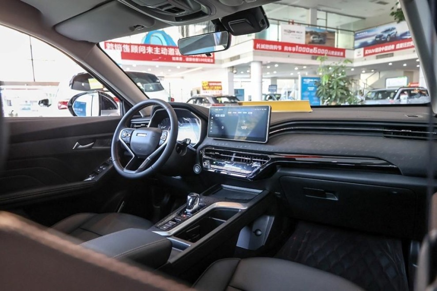 探店2023款哈弗赤兔！8万多买国产大牌紧凑SUV，还买啥本田XR-V