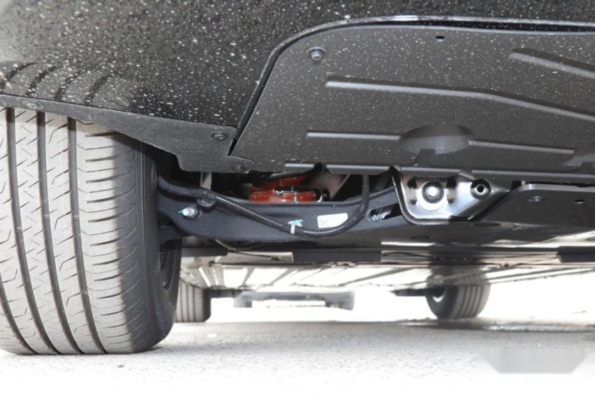 Z世代的第一台车 小鹏G6/别克E5/问界M5/Model Y