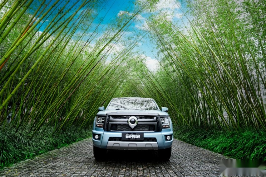 搭载2.0T+8AT，长城金刚炮8AT上市9.98万元起