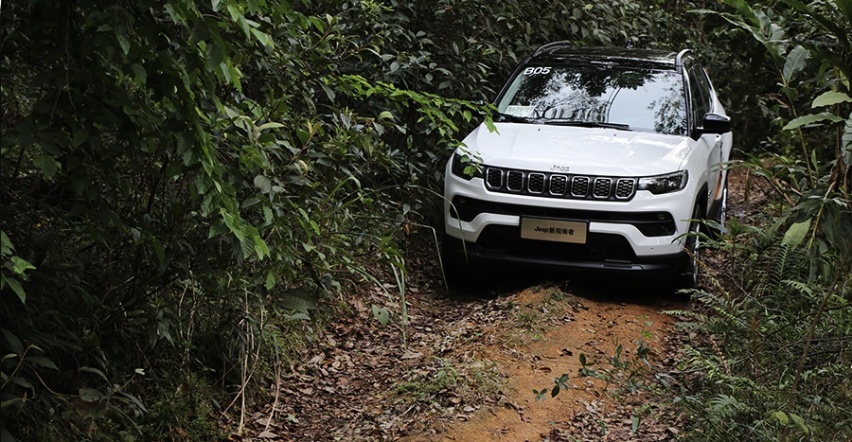 【鹏哥聊车】合资智能车联追上国产品牌？ 试驾Jeep新指南者