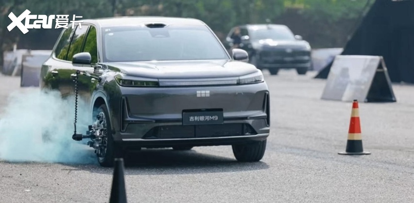 华境S和银河M9,同20万级大六座SUV,区别在哪?