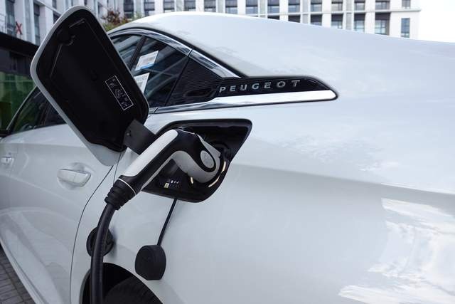 除了浪漫，还有科技与激情，试驾东风标致508L PHEV