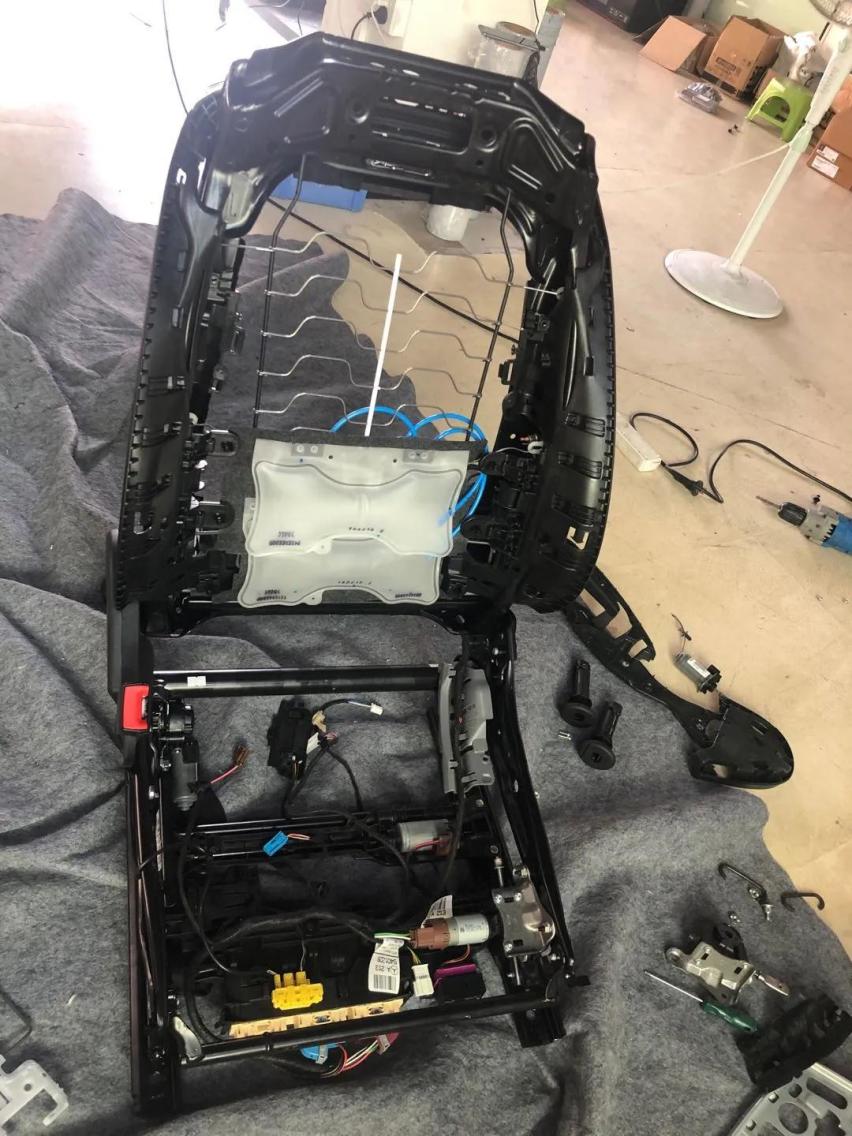 19款奔驰AMG GT50改装23P驾驶辅助系统和前排座椅记