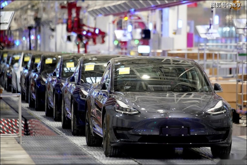 特斯拉Model3年底改款，新添热泵空调电尾门