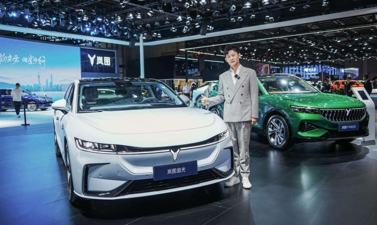中式优雅格调尽显 岚图首款轿车岚图追光正式上市