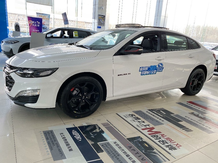 手握20万,中级轿车雅阁和迈锐宝XL怎么选?