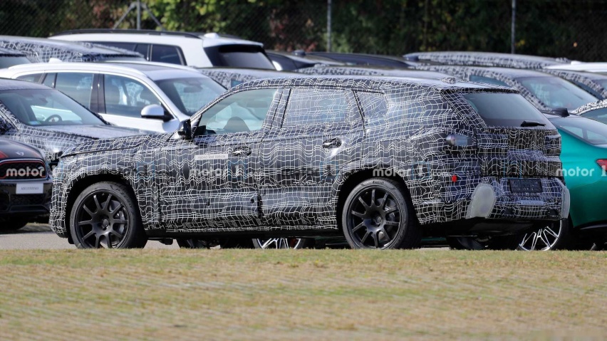 bmw-x8-spy-shots-rear-end.jpg