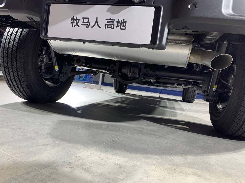 外形升级 Jeep牧马人高地版实车亮相 内饰依旧粗犷