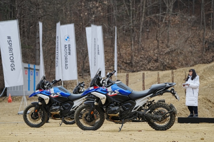 宝马R1300GS：全新细分市场的自行车(图6)