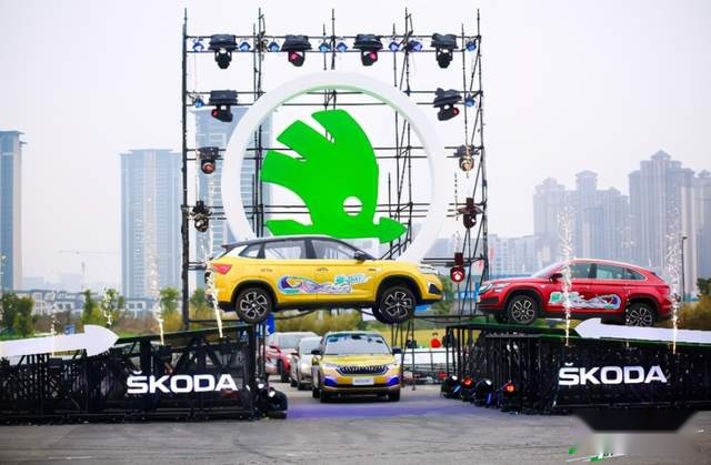 S-DAY品牌体验日，斯柯达对向飞车表演秀品质！