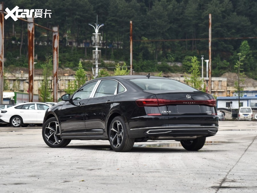 自主还是合资？红旗H6对比大众帕萨特与丰田亚洲龙，怎么选