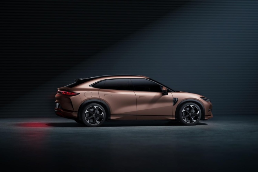 堪称比亚迪最美SUV！全新车型官图发布 平替版帕拉梅拉？