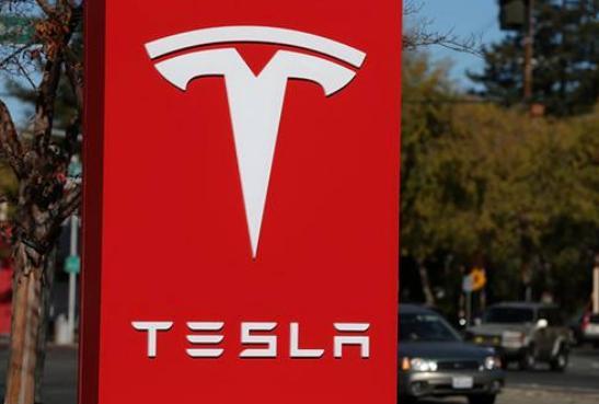 明年推100万辆自动驾驶出租车,嘴炮先生马斯克到底要什么?