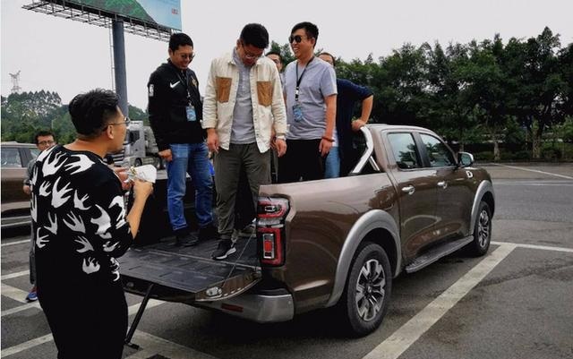 国内皮卡若全面解禁，13万起的长城炮可能会卖疯，还买SUV?