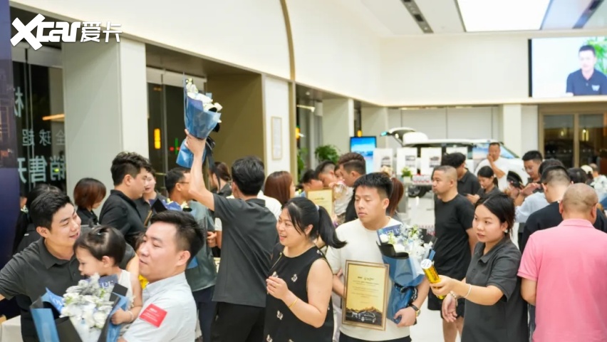 订订订！收收收！这车一上市，销售们忙疯了