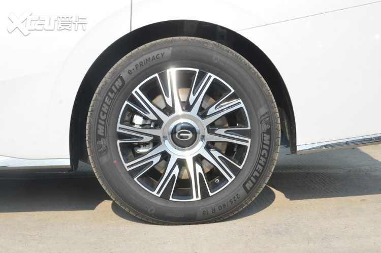 家用商用两不误，同级唯一的2.0T插混，传祺E9能否替换腾势D9？