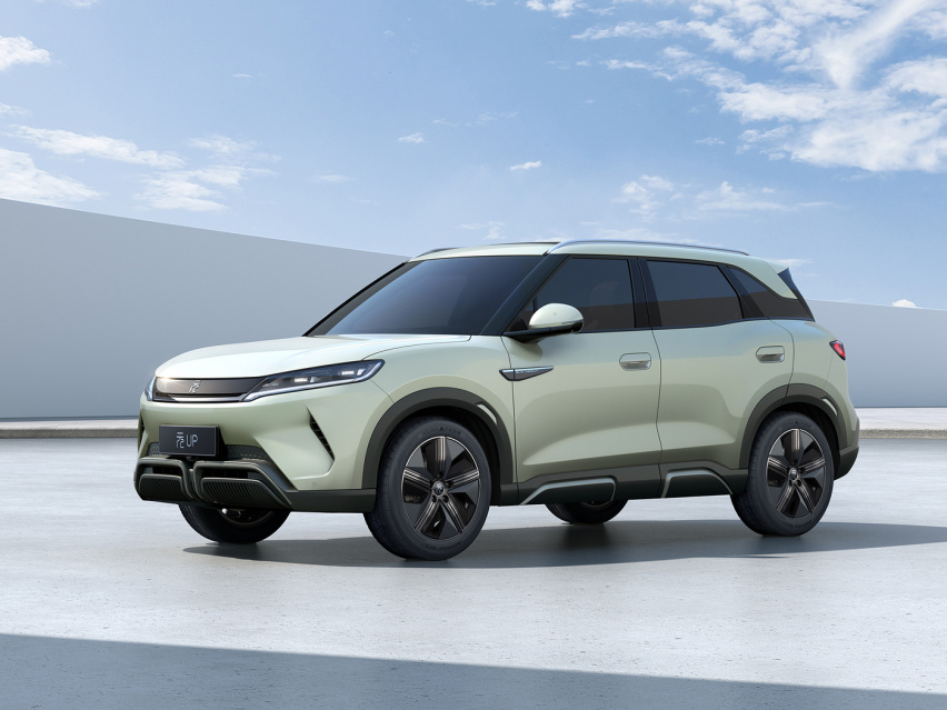 比亚迪元UP对比奇瑞iCAR 03，谁才是性价比更高的那一个？