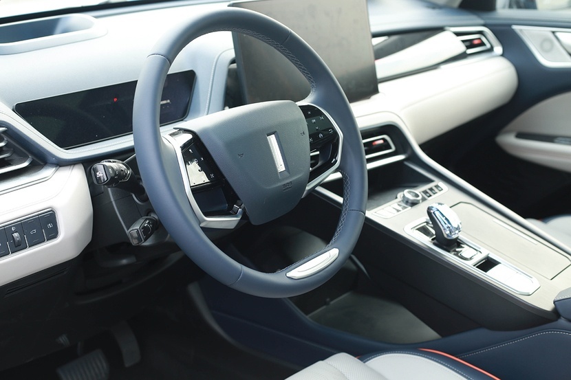 【帮你选车】零百加速7.2秒 油耗还很低 试驾玛奇朵DHT-PHEV