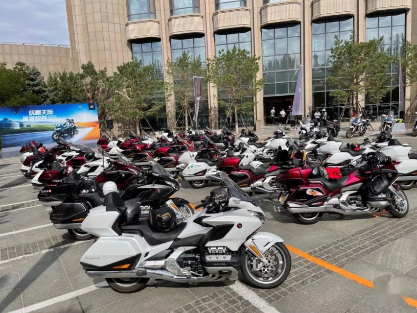 国内挂HONDA标最贵的竟是台摩托？我带三个问题去草原骑了600公里
