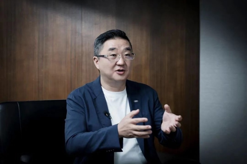 奥迪A7L官方降价，月销274台，终于顶不住了