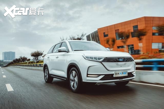 首款纯电SUV、MPV发布，长安欧尚电动化连落两子！