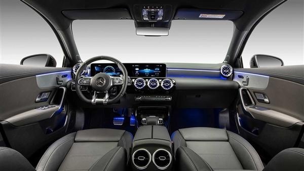 网友：国产AMG A35L快上市了，值得等吗？还是趁优惠大买奥迪S3？