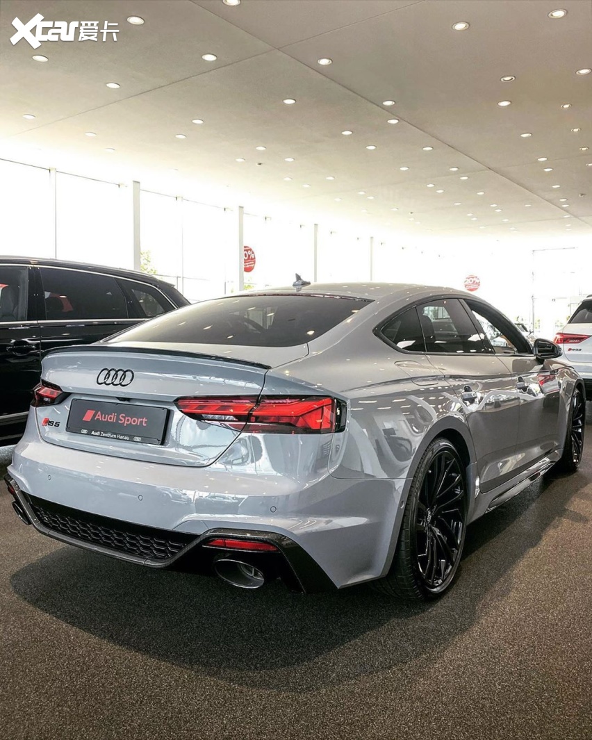 非常运动的风格新款奥迪rs5sportback实车