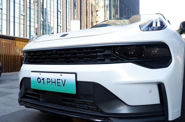 用车3年仅跑5箱油？拥有领克01 PHEV你也可以