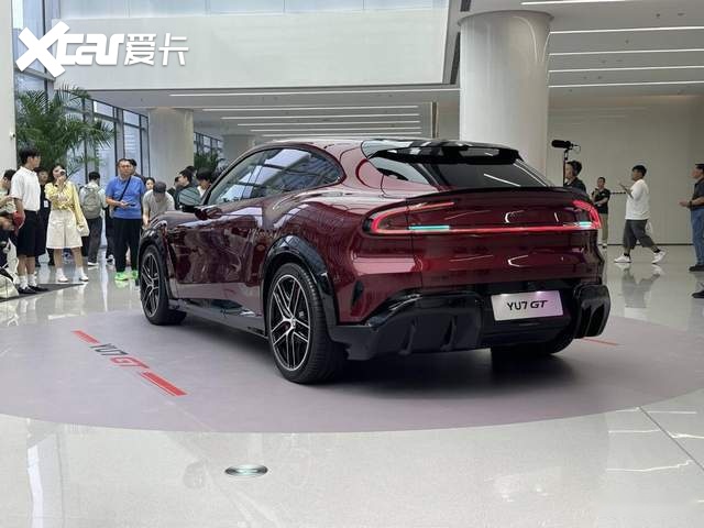 7月汽车销量排行榜出炉，比亚迪排第一，小米进前十