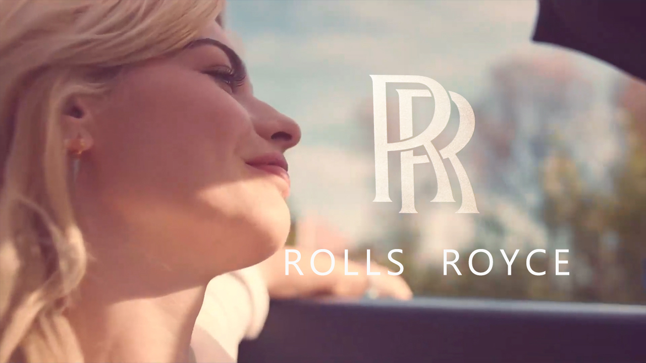 �g�cŮ�����ƶ����ˣ���˹�R˹����LOGO׃�w����֪�����٣�