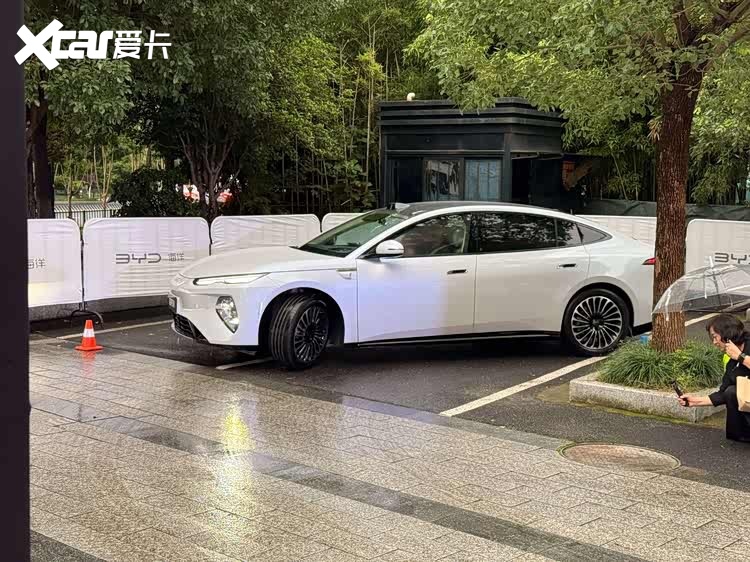 19.69万元起售，比亚迪海洋网旗舰轿车海豹08正式上市
