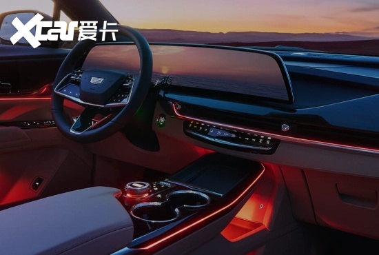 成都车展亮相 凯迪拉克XT5赛里木蓝官图发布