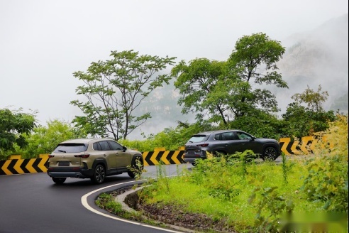 凌驾墨色绝壁 MAZDA CX-50行也“山系生活漫游之旅”行访太行山
