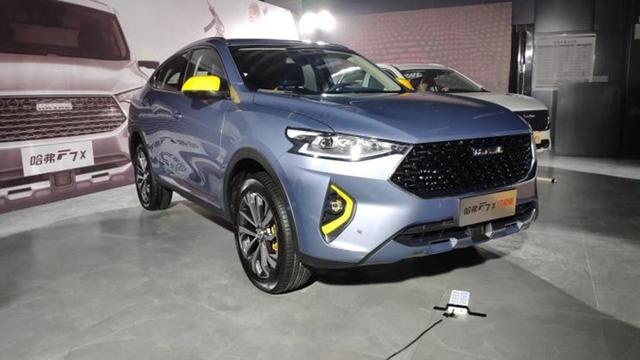 3分钟看车圈：顶级SUV 劳斯莱斯库里南定制版预告图发布