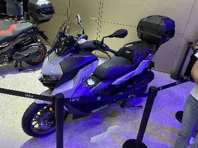 直击实拍！2024广州车展，你想看的豪华车都在这!