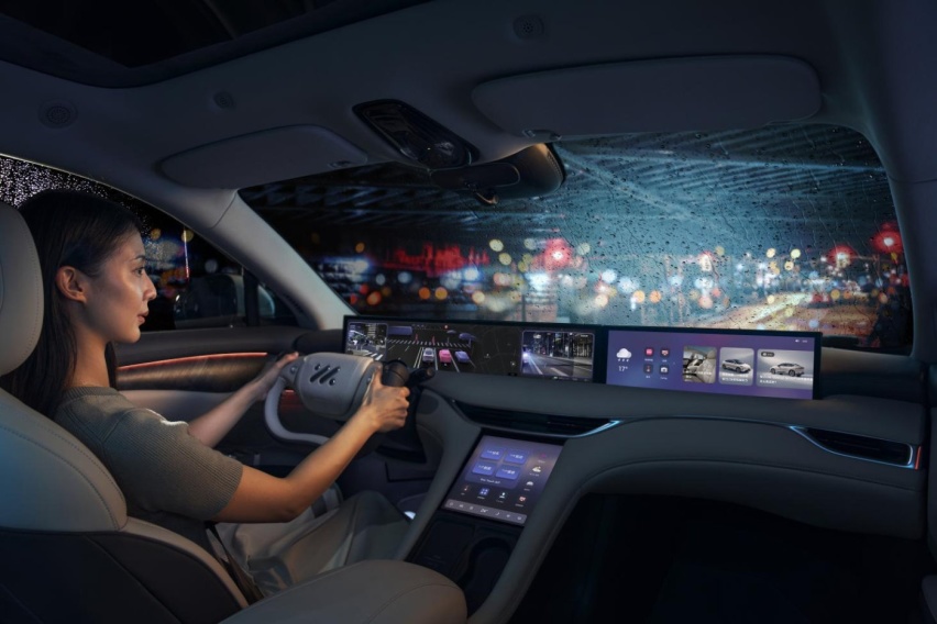 “超级爆品”智己LS6登顶“中大型纯电SUV”销冠