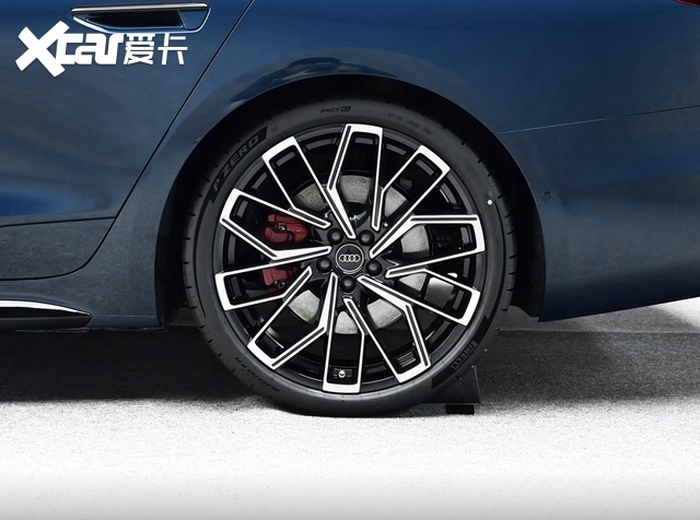 直降19万？奥迪A6L跌成“白菜价” ，现在入手值吗？