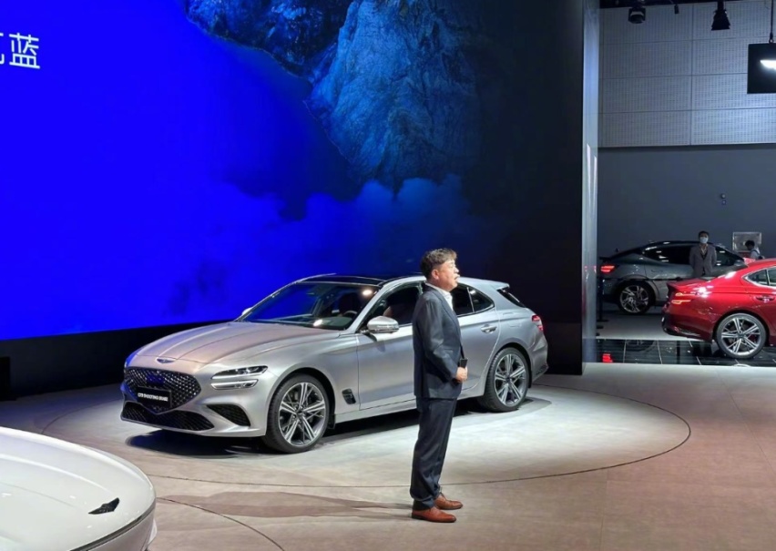 26.18万起，2.0T+8AT，捷尼赛思G70猎装版广州车展上市