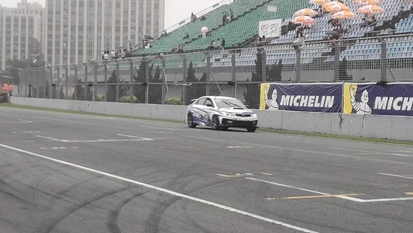 2019超吉联赛丨不会开赛车的吉他手不是好工程师