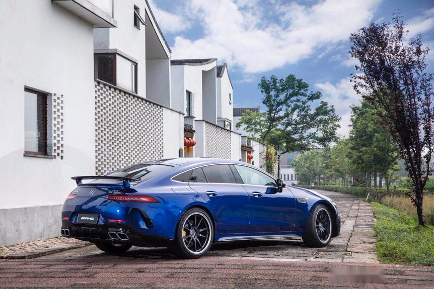 雷厉·风行 试驾AMG GT 四门跑车