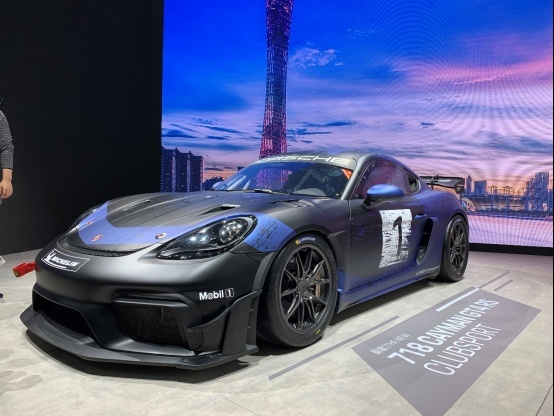 保时捷718 Cayman GT4 RS正式亮相2021广州车展