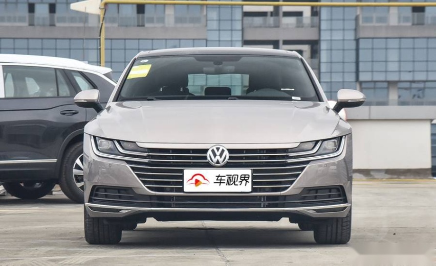 颜值还是动力？对比君威GS和CC，发现运动中型车都太“水”