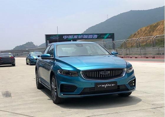 吉利再造“最美车”，颜值如S60，尺寸比速腾大，动力高出思域