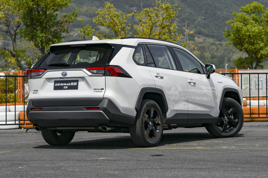 25岁年轻人该买什么车？8-25万推荐这四款SUV！