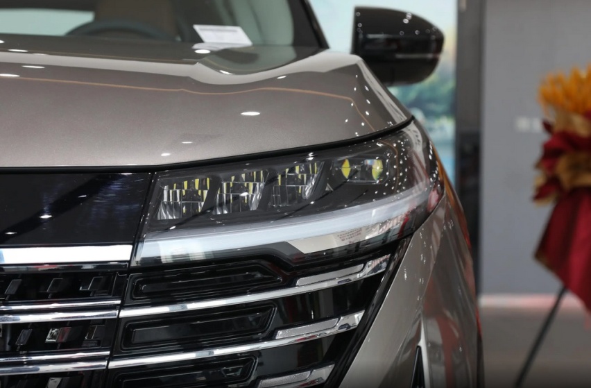 日产探陆：综合油耗8.65L，定位中大型SUV，对手却是丰田汉兰达？