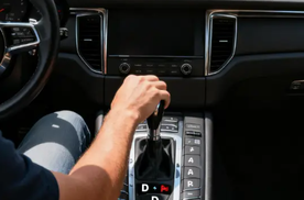 自动挡 D 挡走天下真伤车？这两种路况必须换挡，好多人都忽略了