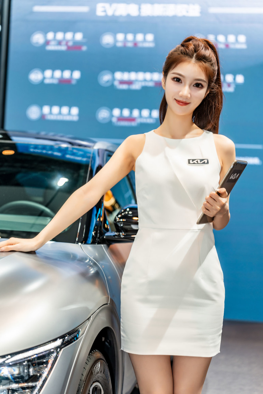 2024广州车展小姐姐大合集！是真男人就坚持到最后一张！
