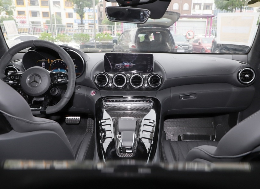 接近400万的奔驰AMG GT，4.0 V8双涡增，纽北最快量产车